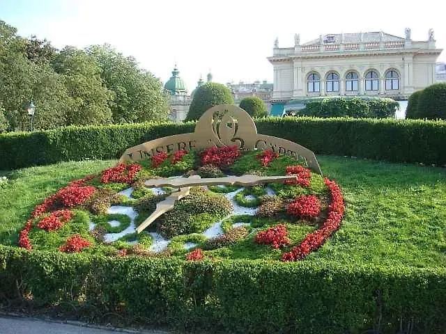 Apartment Family Deluxe A Stone Throw From The City Centre And Danube Vienna