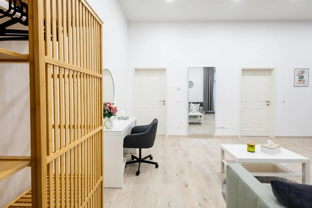 Family Deluxe A Stone Throw From The City Centre And Danube Vienna