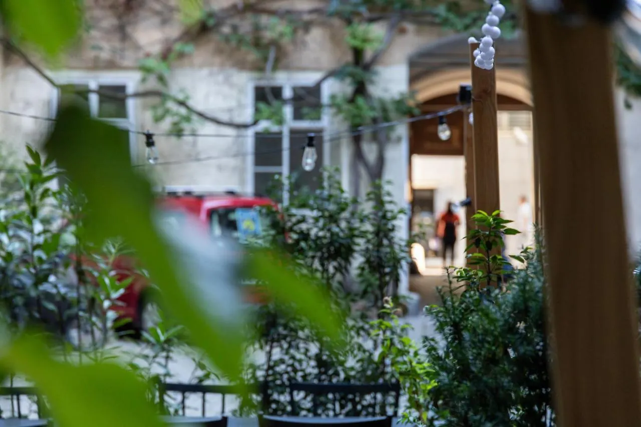 Apartment Family Deluxe A Stone Throw From The City Centre And Danube Vienna